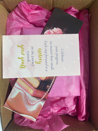 Made with ❤️ : 2 Deluxe boxes and 4 mystery bags