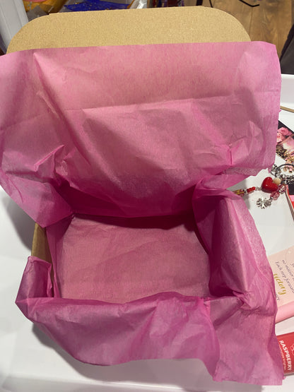 Made with ❤️ : 2 Deluxe boxes and 4 mystery bags